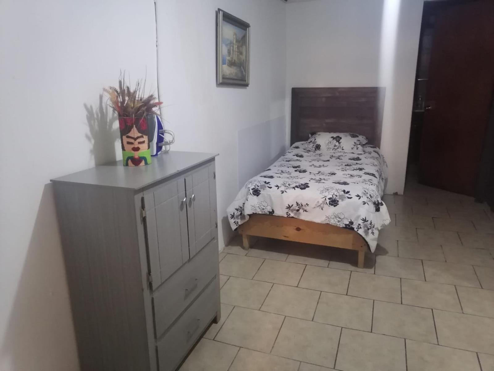 הוילה סיודאד חוארס Casa Amplia מראה חיצוני תמונה
